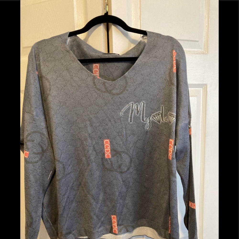Never used sweater